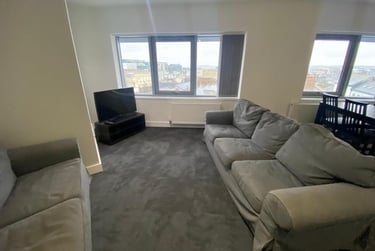 8 bed flat, 10 Kinterbury Street, City Centre, Plymouth, PL12DG - Image 2
